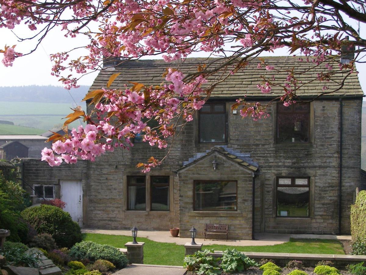 Bed and Breakfast Coddy'S Farm Holmfirth Exterior foto